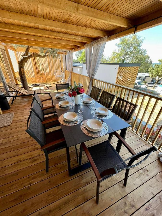 Villa Family Grand De Luxe Mobilhome เซลเซ ภายนอก รูปภาพ